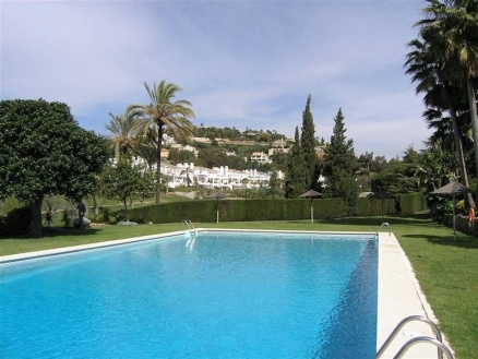 Benahavis property: Apartment with 2 bedroom in Benahavis 113907