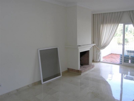 Benahavis property: Apartment in Malaga for sale 113907