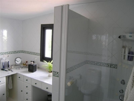 Estepona property: Malaga property | 4 bedroom Villa 113925