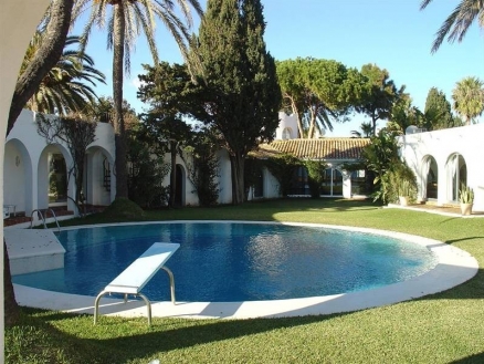 Estepona property: Villa for sale in Estepona, Spain 113927