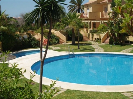 Estepona property: Townhome for sale in Estepona, Malaga 113952
