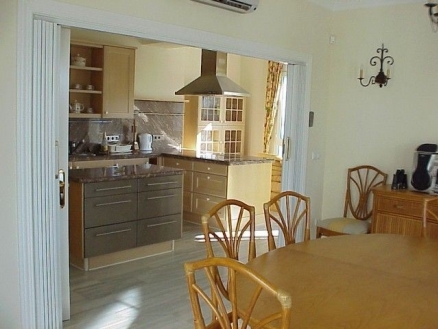 Las Chapas De Marbella property: Villa with 4 bedroom in Las Chapas De Marbella, Spain 114012