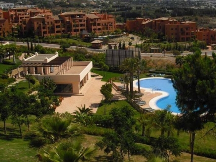 Benahavis property: Apartment with 2 bedroom in Benahavis 114027