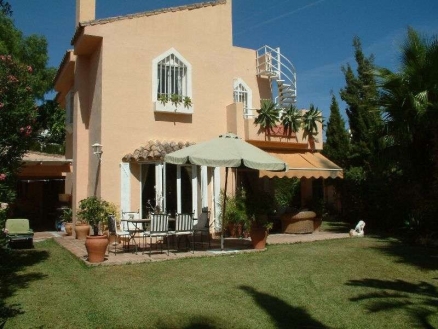 Estepona property: Villa for sale in Estepona 114049