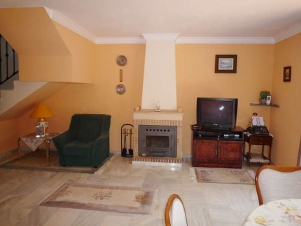 Estepona property: Townhome with 3 bedroom in Estepona 114067