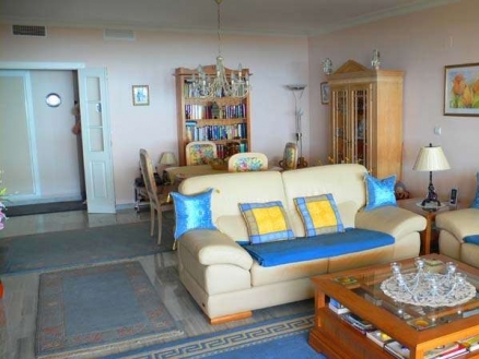 Apartment with 3 bedroom in town 114071