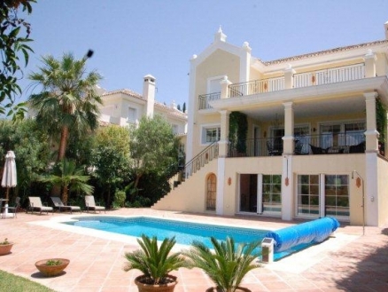 Estepona property: Villa for sale in Estepona 114142