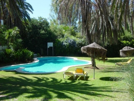 town Apartment 114201