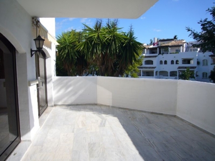 Elviria property: Apartment with 2 bedroom in Elviria 114329
