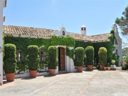 Benahavis&nbsp;property:&nbsp;Malaga&nbsp;property&nbsp;|&nbsp;5&nbsp;bedroom&nbsp;Villa&nbsp;114356