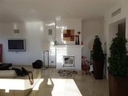 Elviria property: Townhome with 5 bedroom in Elviria 114381