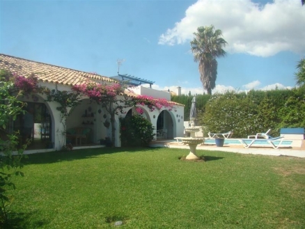 Estepona property: Villa for sale in Estepona 114432