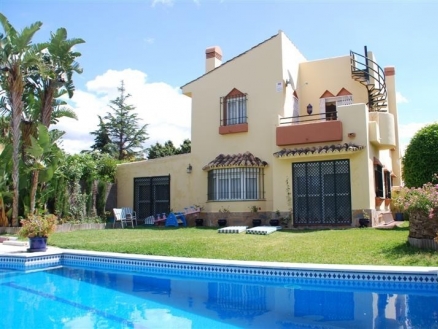 Villa for sale in town 114489