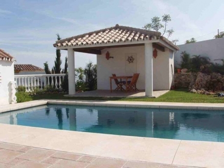 Estepona property: Villa with 3 bedroom in Estepona 114494