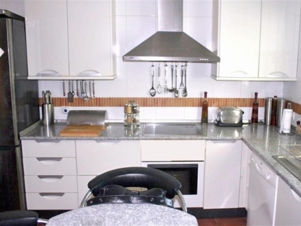 Villa for sale in town, Spain 114522