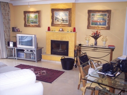 Estepona property: Apartment with 4 bedroom in Estepona 114537