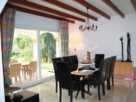 Benahavis&nbsp;property:&nbsp;Villa&nbsp;with&nbsp;4&nbsp;bedroom&nbsp;in&nbsp;Benahavis&nbsp;114624