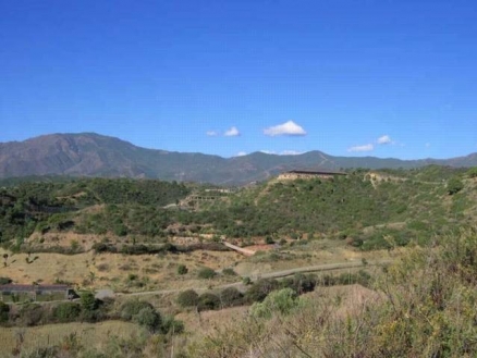 Estepona property: Land with bedroom in Estepona 114651