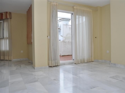 Nueva Andalucia property: Apartment for sale in Nueva Andalucia, Malaga 114672