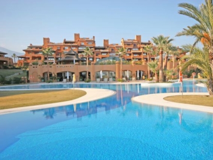Estepona property: Apartment with 3 bedroom in Estepona, Spain 114700