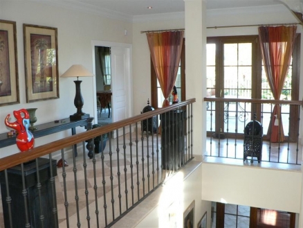 El Paraiso property: Villa with 4 bedroom in El Paraiso, Spain 114731