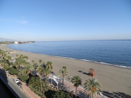Estepona property: Apartment with 3 bedroom in Estepona 114774