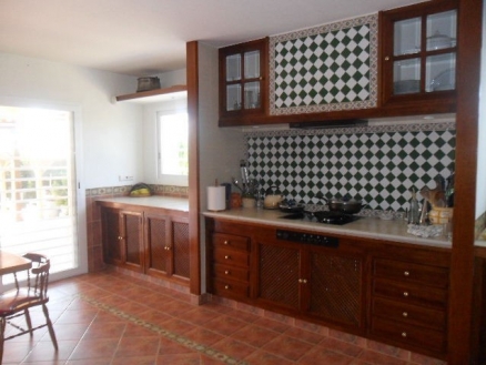 El Campello property: Villa with 4 bedroom in El Campello 114897