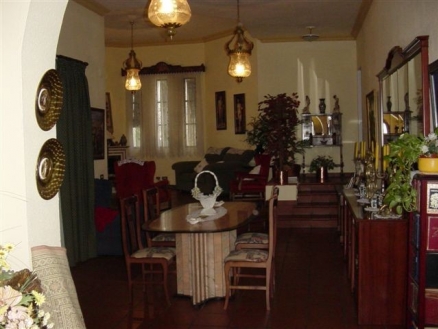 Villa with 3 bedroom in town 115414