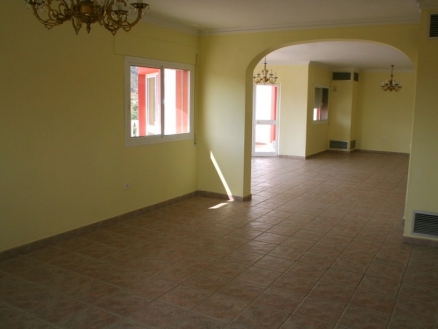 Monda property: Monda Villa 116192