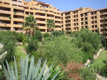 Estepona property: Apartment with 3 bedroom in Estepona 116231