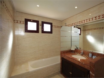 town Apartment 116334