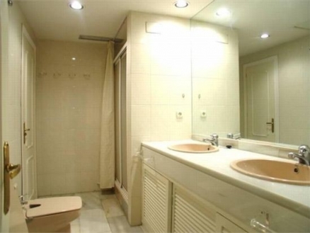Elviria property: Apartment with 4 bedroom in Elviria 116347