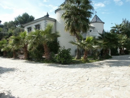 Alhaurin&nbsp;De&nbsp;La&nbsp;Torre&nbsp;property:&nbsp;Villa&nbsp;for&nbsp;sale&nbsp;in&nbsp;Alhaurin&nbsp;De&nbsp;La&nbsp;Torre&nbsp;116902