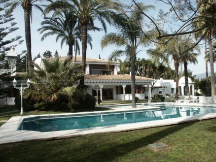Villa for sale in town 116973