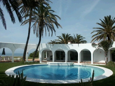 Villa for sale in town 116989
