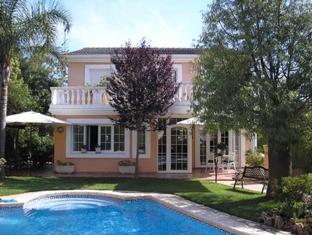Paterna property: Villa with 4 bedroom in Paterna 76056