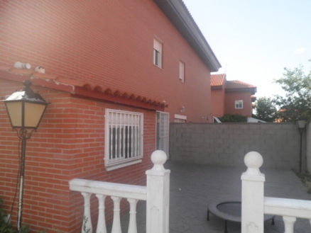 Villa for sale in town 76070