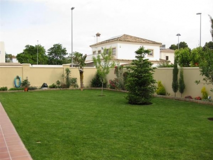 Jerez De La Frontera property: Townhome with 4 bedroom in Jerez De La Frontera 76117