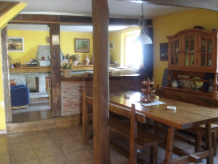 Bungalow with 6 bedroom in town, Spain 76126