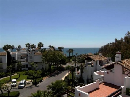 Estepona property: Duplex for sale in Estepona, Spain 76133