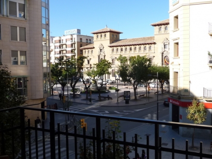Townhome for sale in town, Spain 76151