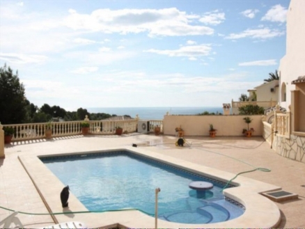 Villa for sale in town, Spain 76639