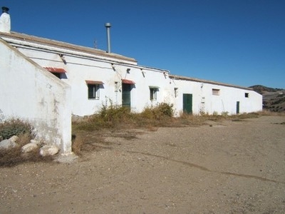 Velez-Rubio property: Farmhouse for sale in Velez-Rubio 77158