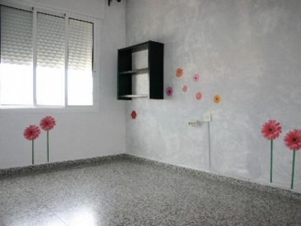 Apartment with 3 bedroom in town, Spain 77928