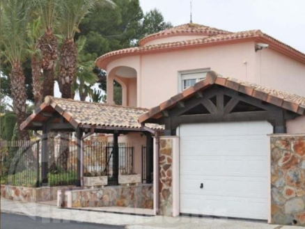Villamartin property: Villamartin Villa 77938