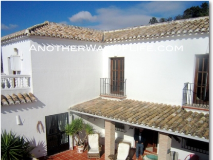 Iznajar property: House with 6 bedroom in Iznajar, Spain 78370