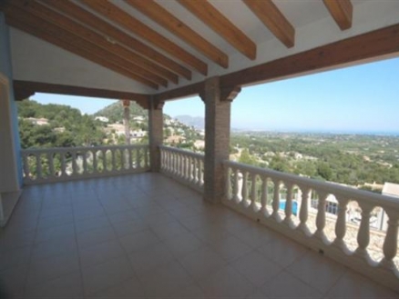Villa for sale in town, Alicante 78445