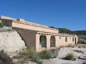Cave House with 4 bedroom in town 79802