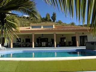 Sayalonga property: Villa for sale in Sayalonga 80462