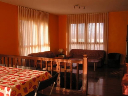 Duplex for sale in town, Spain 80511